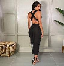 Load image into Gallery viewer, Backless black dress
