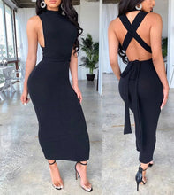 Load image into Gallery viewer, Backless black dress
